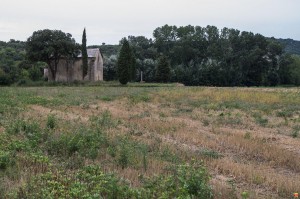 Chapelle-St-Pierre,Vers-Pont-du-Gard Chemin Urbain V, Gard