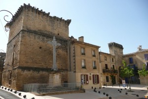 Rempart - Remoulins - Chemin Urbain V