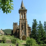 Vue de l'entrée de la Collégiale